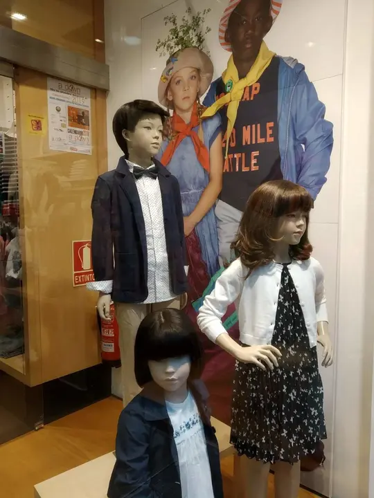 Benetton Ni&ntilde;os Valdepe&ntilde;as