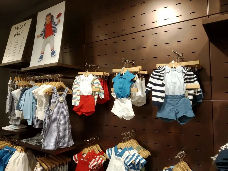 Benetton Ni&ntilde;os Valdepe&ntilde;as