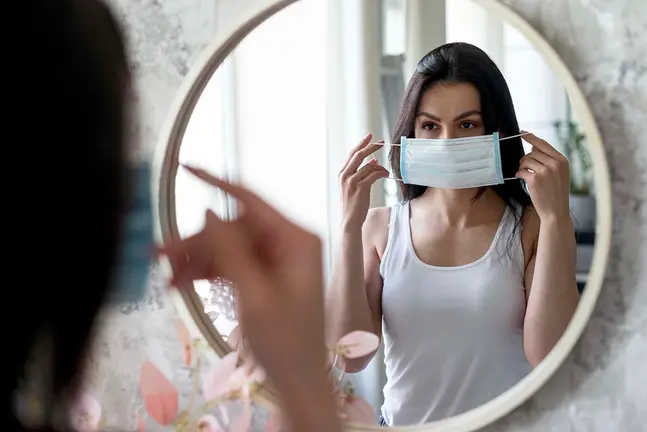  &iquest;Uso de mascarillas en verano? Amazon tiene la soluci&oacute;n incre&iacute;ble para ti. Foto freepik. 