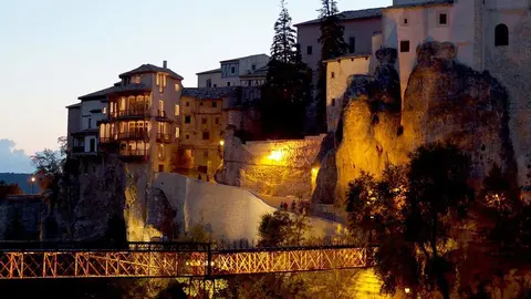 Puente San Pablo en Cuenca, un lugar muy romántico
