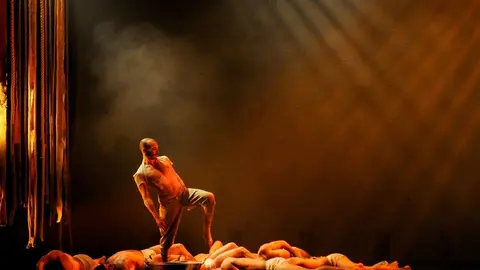 "Son" de Nova Galega Danza en Ciudad Real