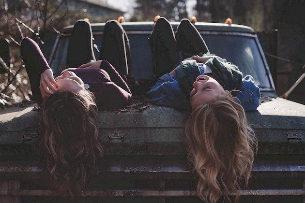 Alternativas a San Valentin. Queda con tu mejor amiga