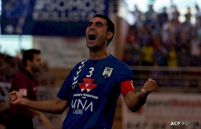 Joan Linares celebrando FS Valdepeñas
