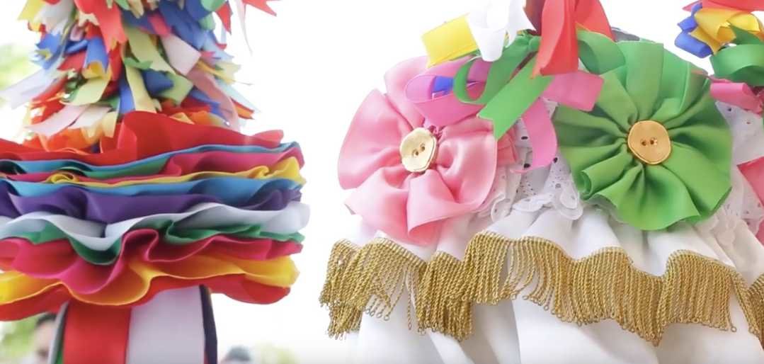 El Corpus Christi en Camuñas presume de color