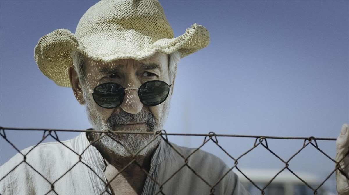 Jose Sacristan a la pel licula Formentera lady de Pau Dura horitzontal
