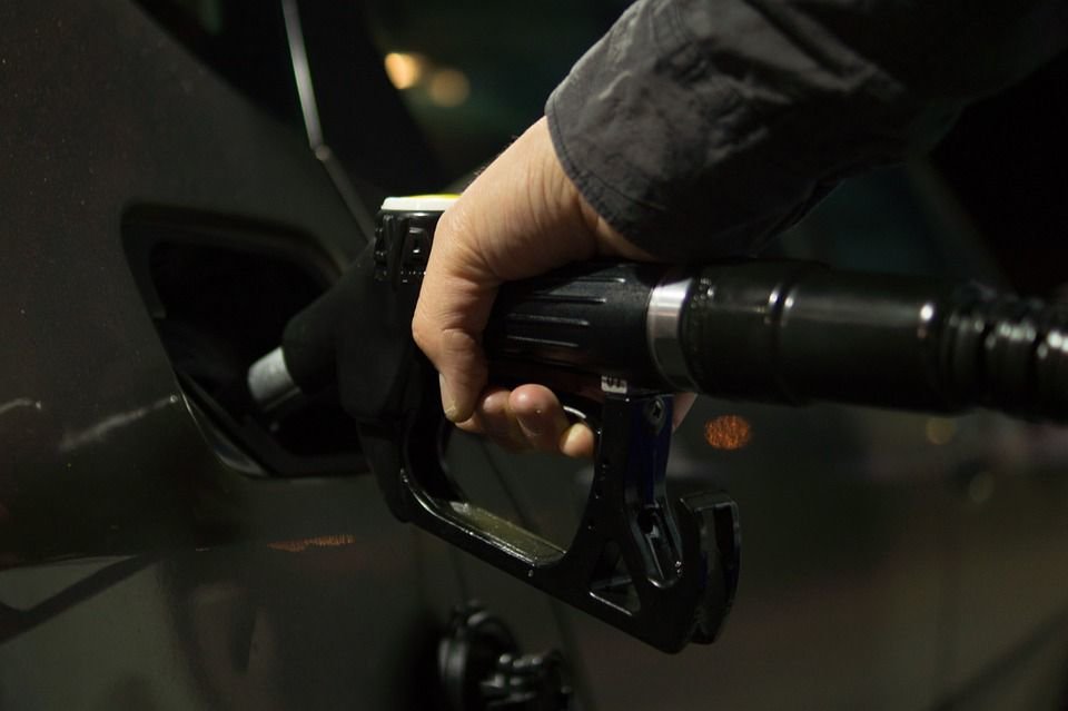 Nuevo sistema de etiquetas único y armonizado en todas las gasolineras de la UE