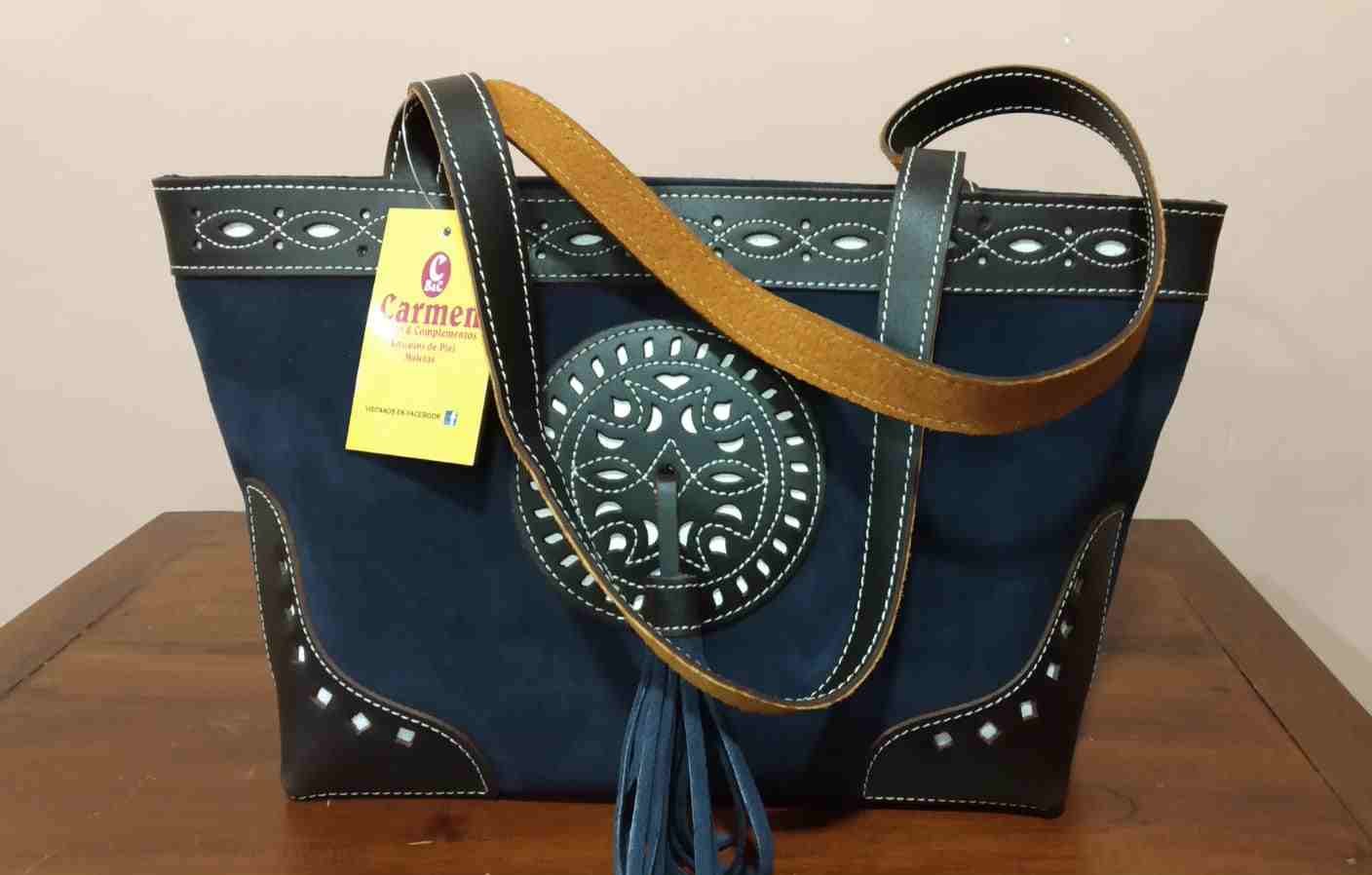 El mejor complemento en Carmen Bolsos